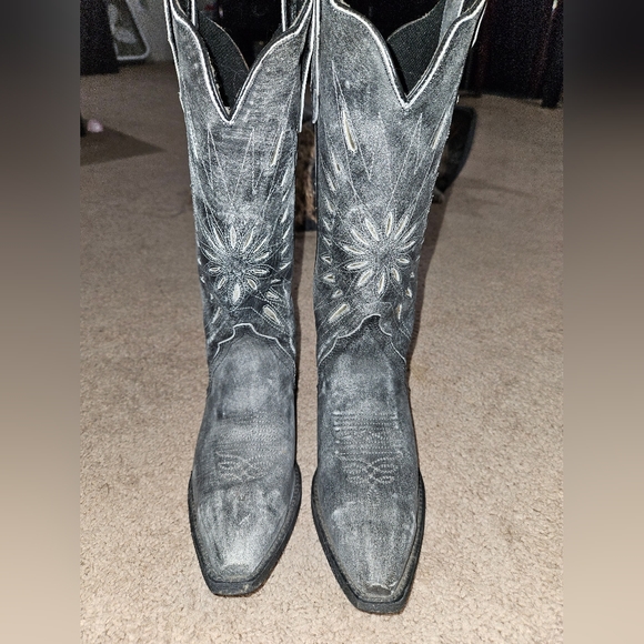 Grey snip toe boots - Picture 2 of 4